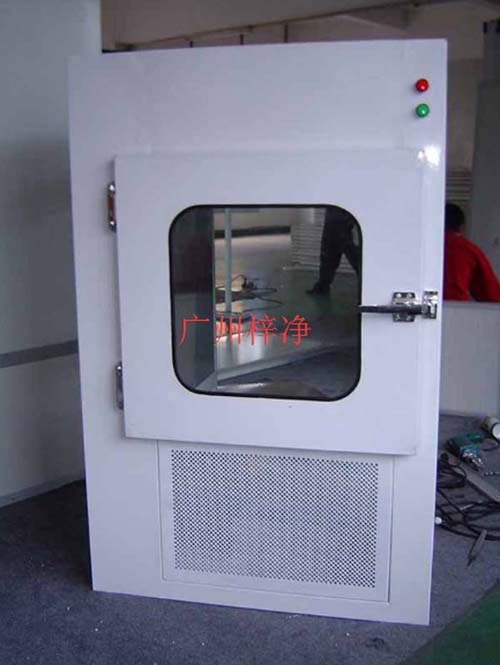 傳遞窗主要用于潔凈實驗室潔凈區和潔凈區之間或潔凈區和非潔凈區之間的小件物品的傳遞。