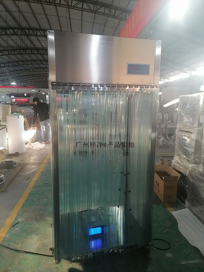 層流采樣車又叫潔凈采樣車或者無菌采樣車，層流罩