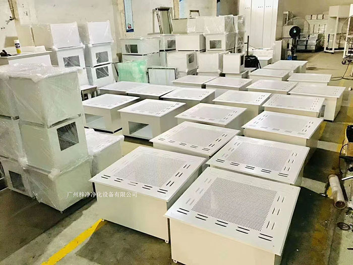 高效送風口通常安裝在潔凈室的天花板或墻壁上，送風面積較大，適用于大面積潔凈室。